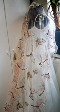 Load image into Gallery viewer, Dragonfly Cathedral Length Veil