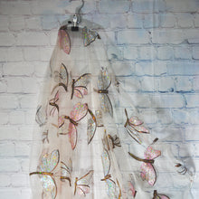 Load image into Gallery viewer, Dragonfly Cathedral Length Veil