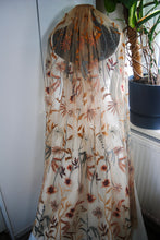 Load image into Gallery viewer, Autumn Flower Floral Veil, Beautiful Wedding Veil with Autumnal Embroidery