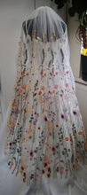 Load image into Gallery viewer, Beautiful white wedding veil bright embroidered flowers