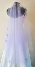 Load image into Gallery viewer, Pastel Lilac Purple Bridal Veil with 3D Butterflies, 2-tier Wedding Veil with Silk Butterfly