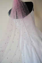 Load image into Gallery viewer, Pearl Bridal Veils