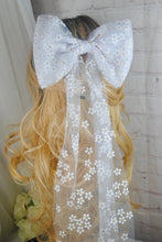 Load image into Gallery viewer, Tulle Bridal Bow with White Daisy Wildflower Embroidery