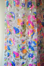 Load image into Gallery viewer, MulitColoured Floral Bridal Veil