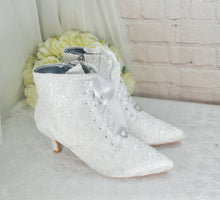 Load image into Gallery viewer, Kitten 6cm Heel Boots