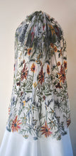Load image into Gallery viewer, Autumn Flower Floral Veil, Beautiful Wedding Veil with Autumnal Embroidery