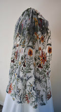 Load image into Gallery viewer, Autumn Flower Floral Veil, Beautiful Wedding Veil with Autumnal Embroidery