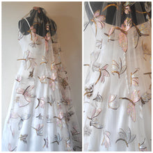 Load image into Gallery viewer, Dragonfly Cathedral Length Veil