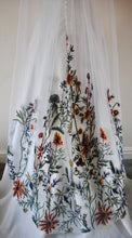 Load image into Gallery viewer, Autumnal Embroidered Edge Floral wedding veil (90 - 200cm)
