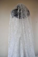 Load image into Gallery viewer, Morning Glory' embroidered veil