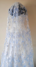 Load image into Gallery viewer, Blue Flower Floral Veil
