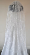 Load image into Gallery viewer, Morning Glory' embroidered veil