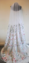 Load image into Gallery viewer, Secret Garden Bridal Veil - 200-300cm
