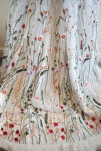 Load image into Gallery viewer, Secret Garden Bridal Veil - 200-300cm