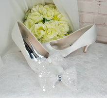 Load image into Gallery viewer, Shoe Bow Clips Sparkling Sequin Bridal Clip for Shoes