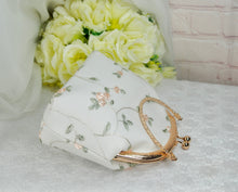 Load image into Gallery viewer, Vintage Style Embroidered Handbag Floral Embroidery