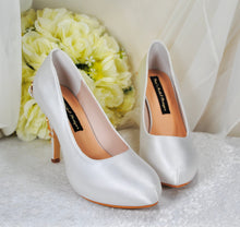 Load image into Gallery viewer, Classic Satin Round Toe Court Shoes