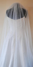 Load image into Gallery viewer, 150cm Pearl & Rhinestone Veil