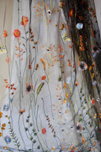 Load image into Gallery viewer, Beautiful black wedding veil bright embroidered flowers