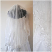 Load image into Gallery viewer, Beautiful White Bridal Veil, White 1 Tier Wedding Veil with Flower Leaf Detailed Edging