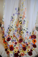 Load image into Gallery viewer, White wedding veil bright embroidered flowers