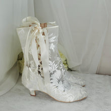 Load image into Gallery viewer, Ivory Lace Bridal Boots, UK3/US5.5