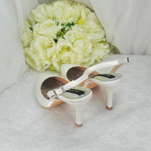 Load image into Gallery viewer, Ivory Slingback | 7cm Heel | Matching Bag
