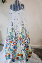 Load image into Gallery viewer, Floral Embroidered Wedding Veil - 120cm
