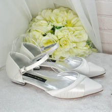 Load image into Gallery viewer, Flat Satin Sandals Size UK5/US7.5