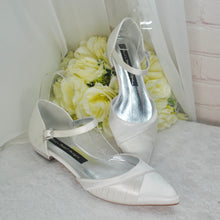 Load image into Gallery viewer, Flat Satin Sandals Size UK5/US7.5