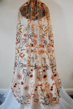 Load image into Gallery viewer, Autumn Flower Floral Veil