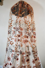 Load image into Gallery viewer, Autumn Flower Floral Veil