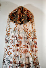 Load image into Gallery viewer, Autumn Flower Floral Veil