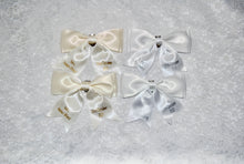 Load image into Gallery viewer, Personalised Bridal Shoe Clips