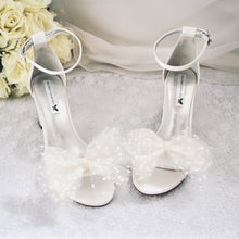 Load image into Gallery viewer, Organza Polka Shoe Bow Clips
