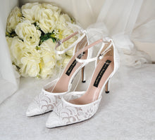 Load image into Gallery viewer, Lace Bridal Shoes | Tulle Bridal Bow