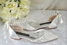 Load image into Gallery viewer, Crochet Lace Flats