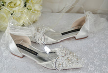 Load image into Gallery viewer, Crochet Lace Flats - Large Pearl Appliqué