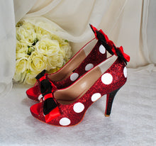 Load image into Gallery viewer, Minnie Mouse