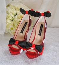 Load image into Gallery viewer, Minnie Mouse