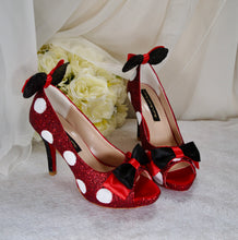Load image into Gallery viewer, Minnie Mouse