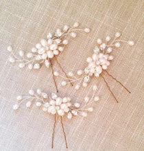 Load image into Gallery viewer, Simple Silver Pearl Bridal Hair Pin