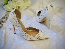 Load image into Gallery viewer, Floral d'Orsay Bridal Shoes