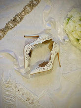 Load image into Gallery viewer, Floral d'Orsay Bridal Shoes