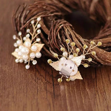 Load image into Gallery viewer, Gold Leaf Shoe Clips