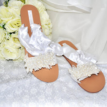 Load image into Gallery viewer, Pearl Beach Sandals

