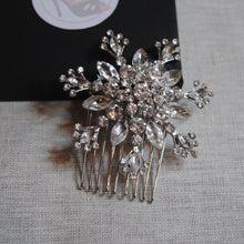 Load image into Gallery viewer, Snowflake Hair Comb