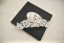 Load image into Gallery viewer, Hidden Mickey Wedding Tiara