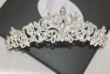 Load image into Gallery viewer, Hidden Mickey Wedding Tiara