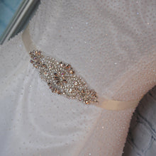 Load image into Gallery viewer, Rhinestone Bridal Belt